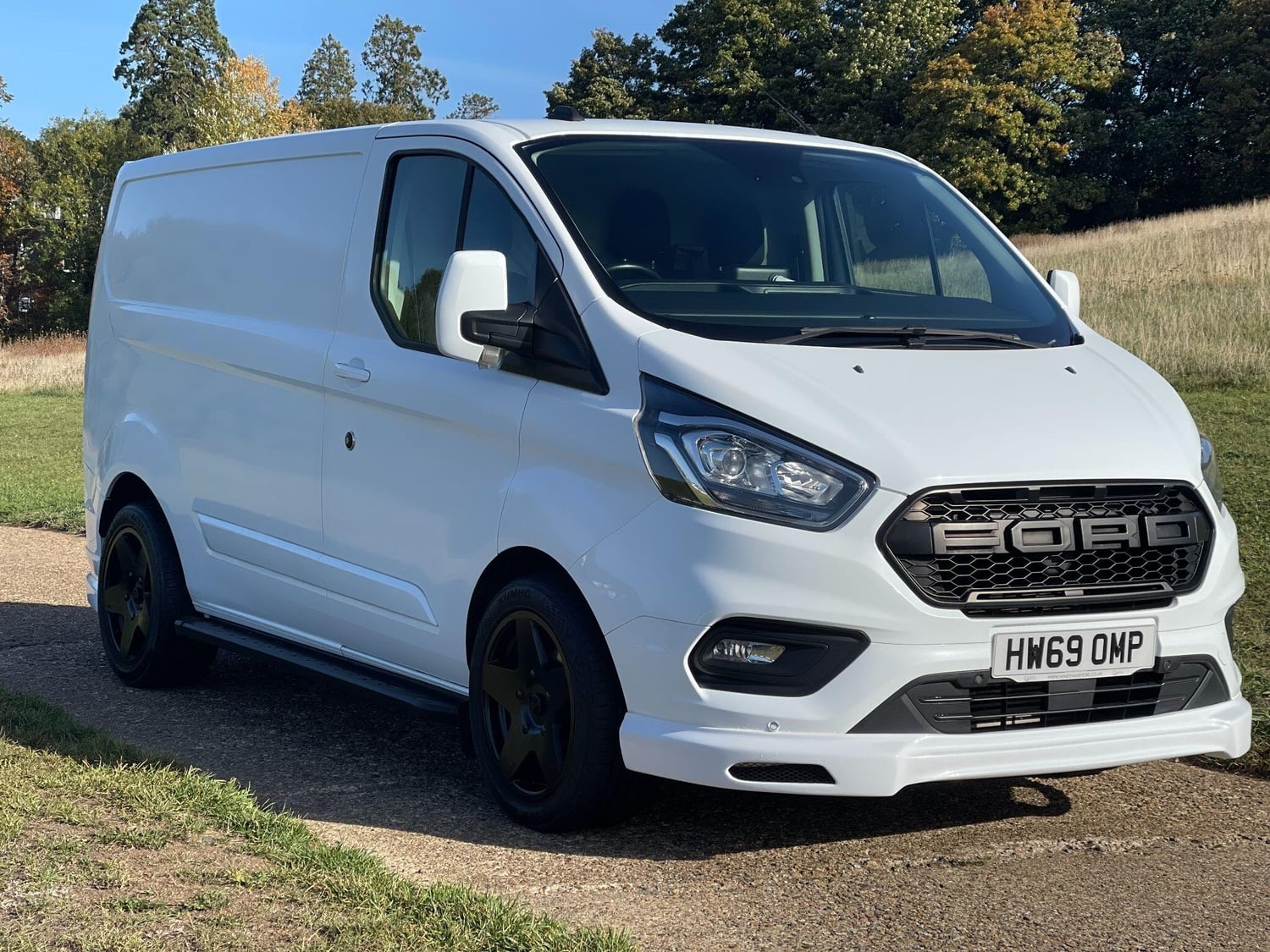 [ berth ]Ford Transit Custom