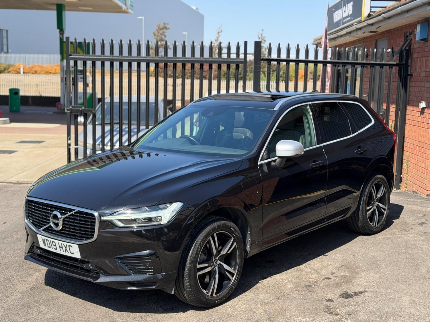 [ berth ]Volvo XC60