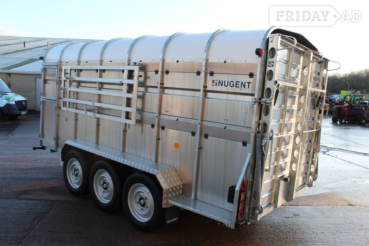 Nugent LS4318T-CT Trailer - Trailers & Horseboxes