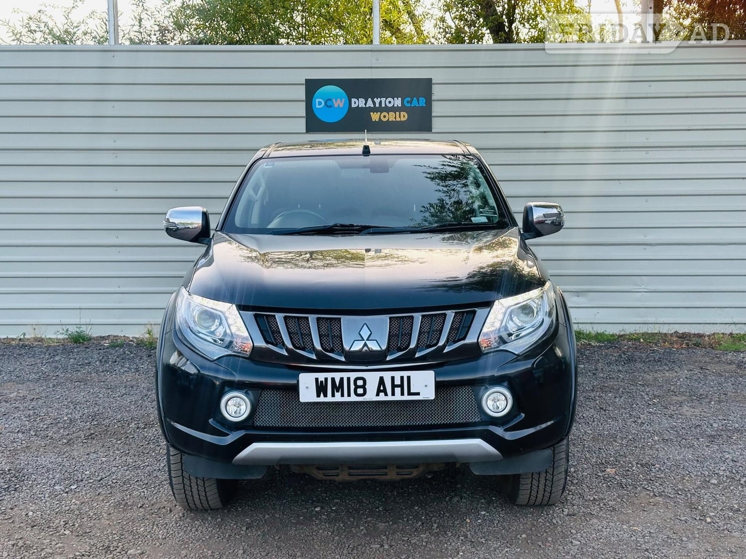 [ berth ]Mitsubishi L200