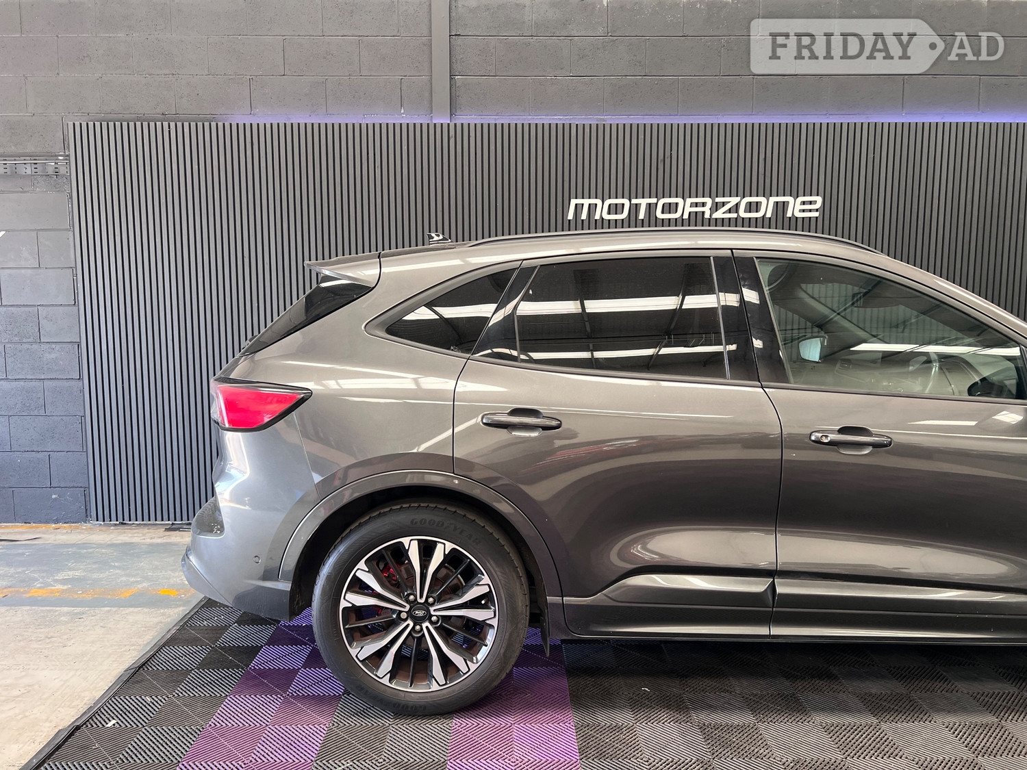 Ford Kuga 2020 - Cars