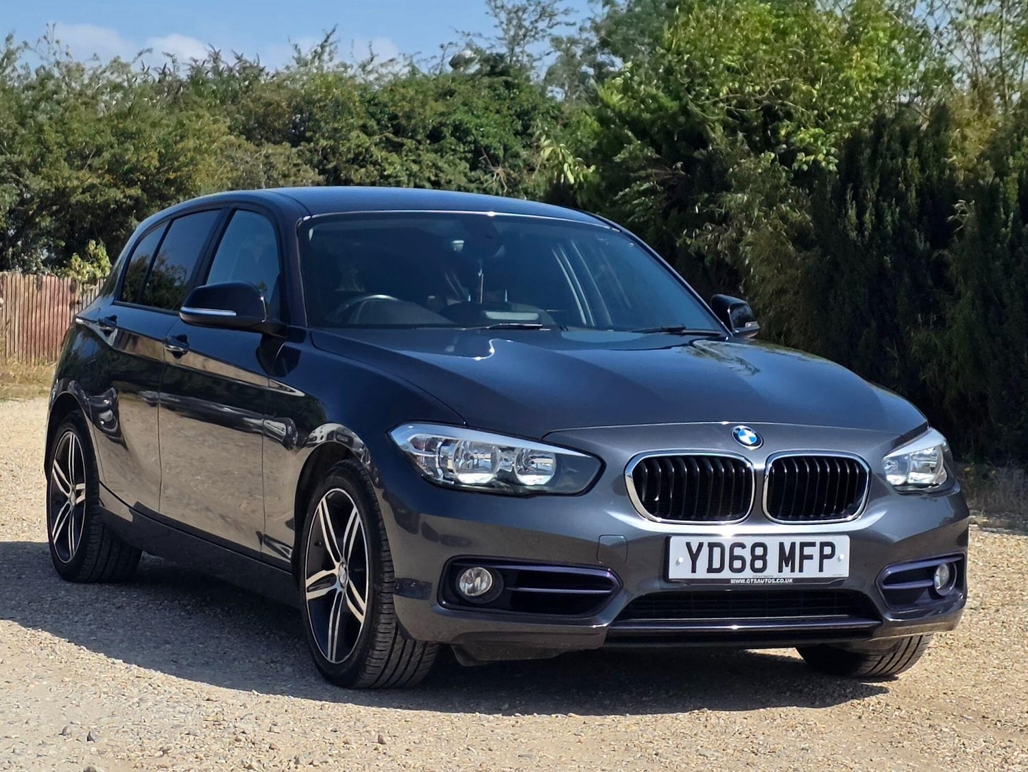 BMW 1 Series 2018 - Cars
