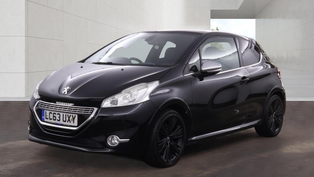 [ berth ]Peugeot 208
