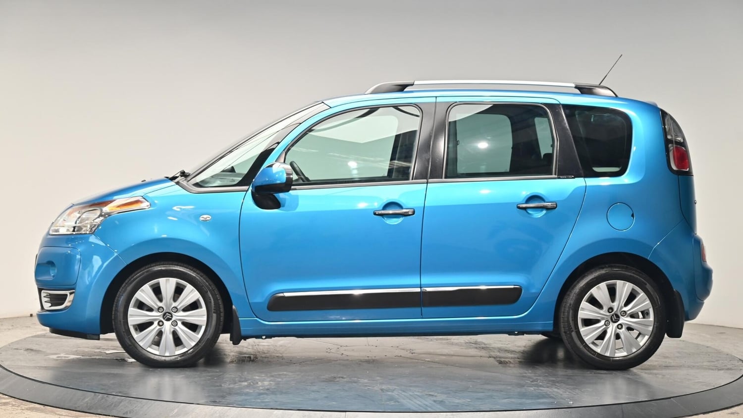 [ berth ]Citroen C3 Picasso