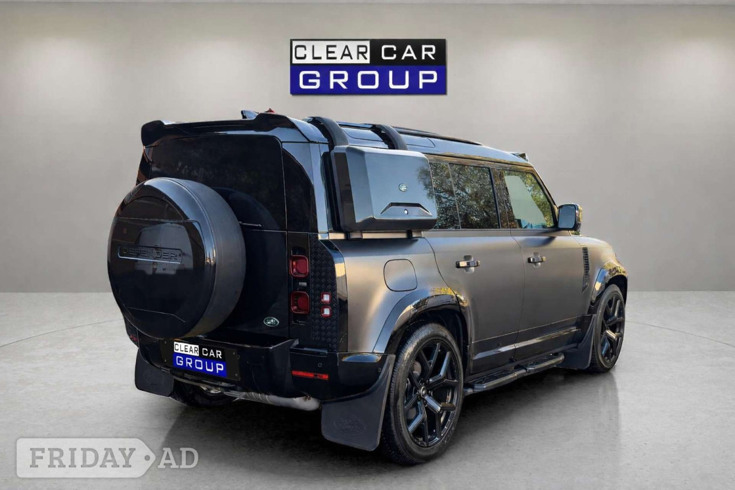 [ berth ]Land Rover Defender