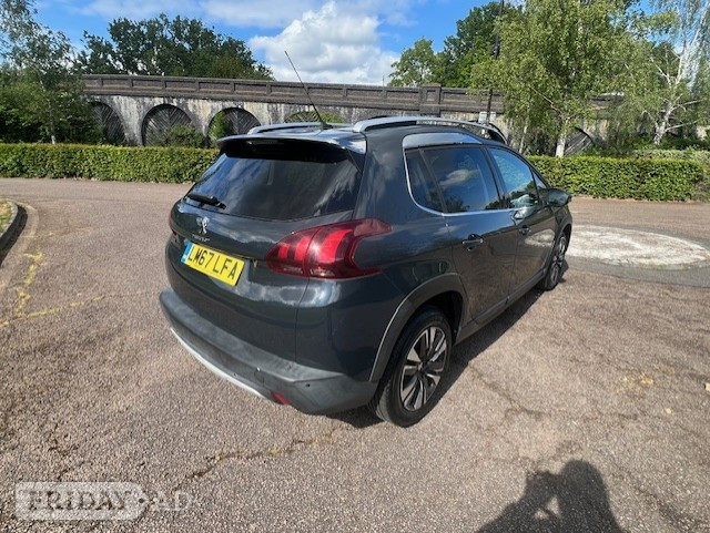 Peugeot 2008 2017 - Cars