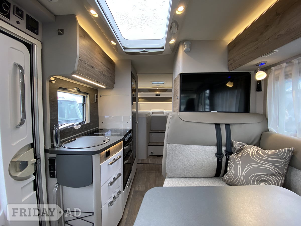 Hymer Exsis 580 Newark