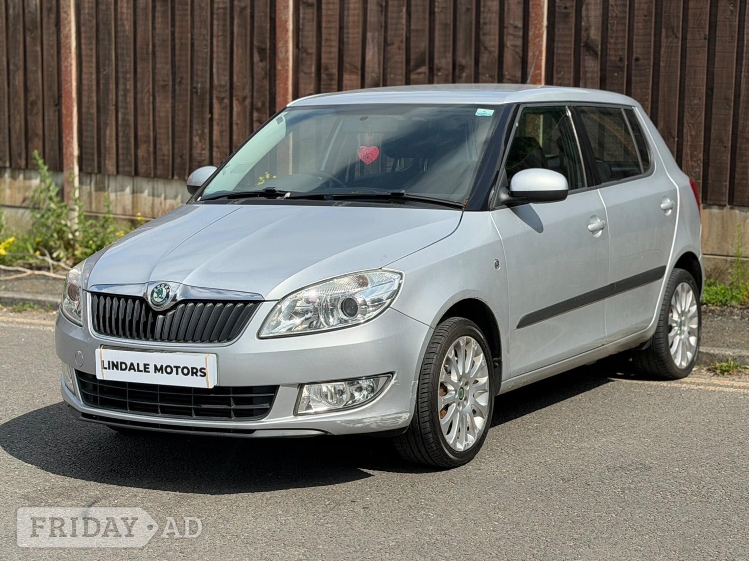 Skoda Fabia 2010 - Cars