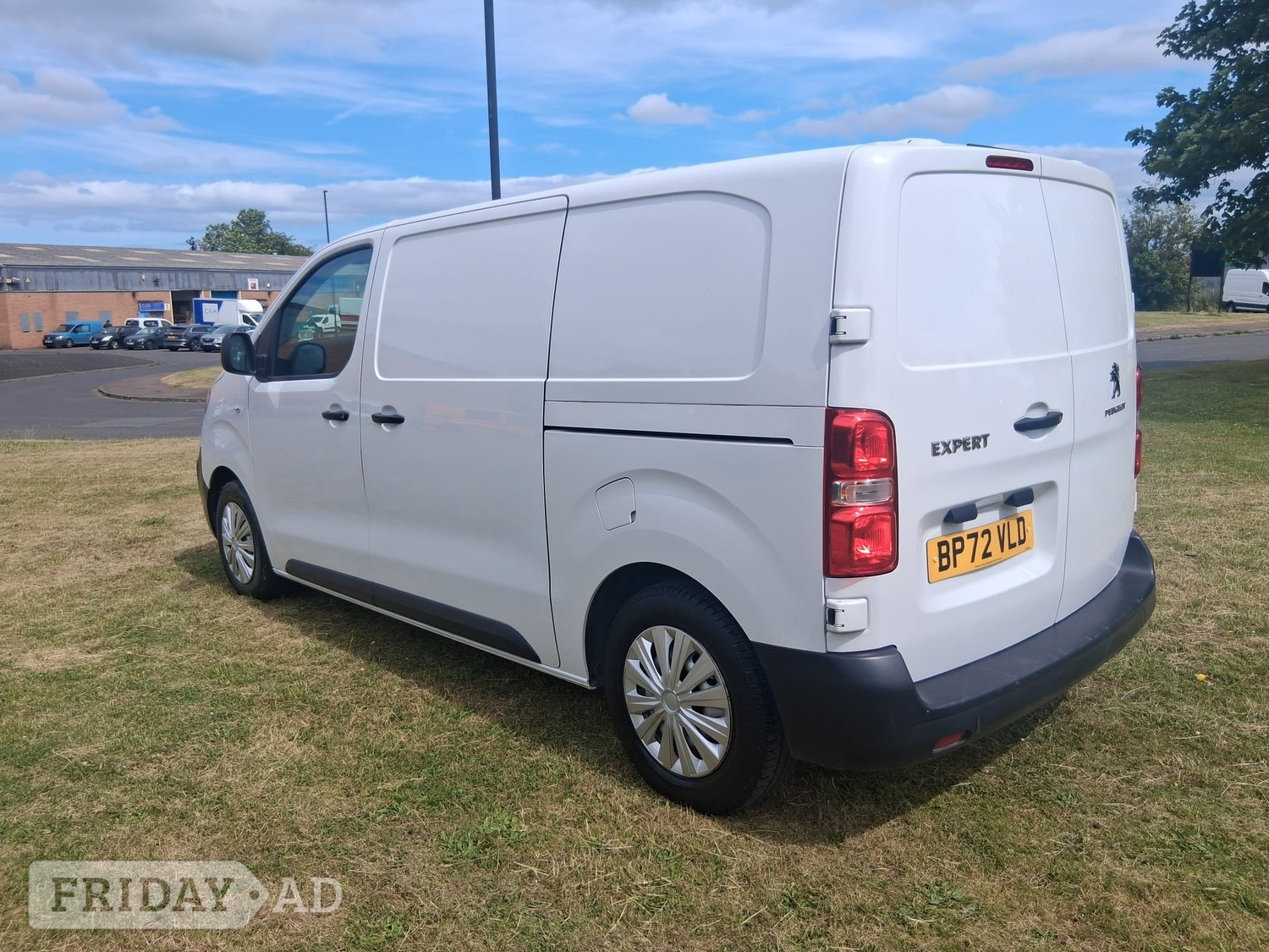 [ berth ]Peugeot Expert