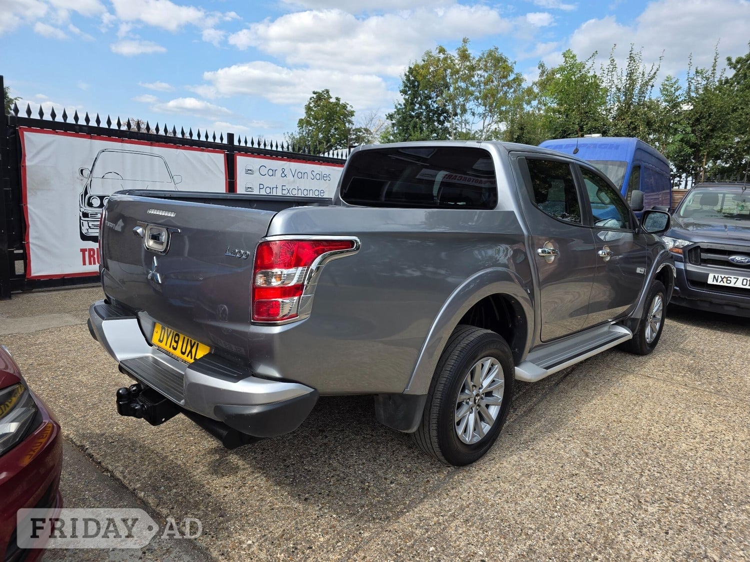 [ berth ]Mitsubishi L200