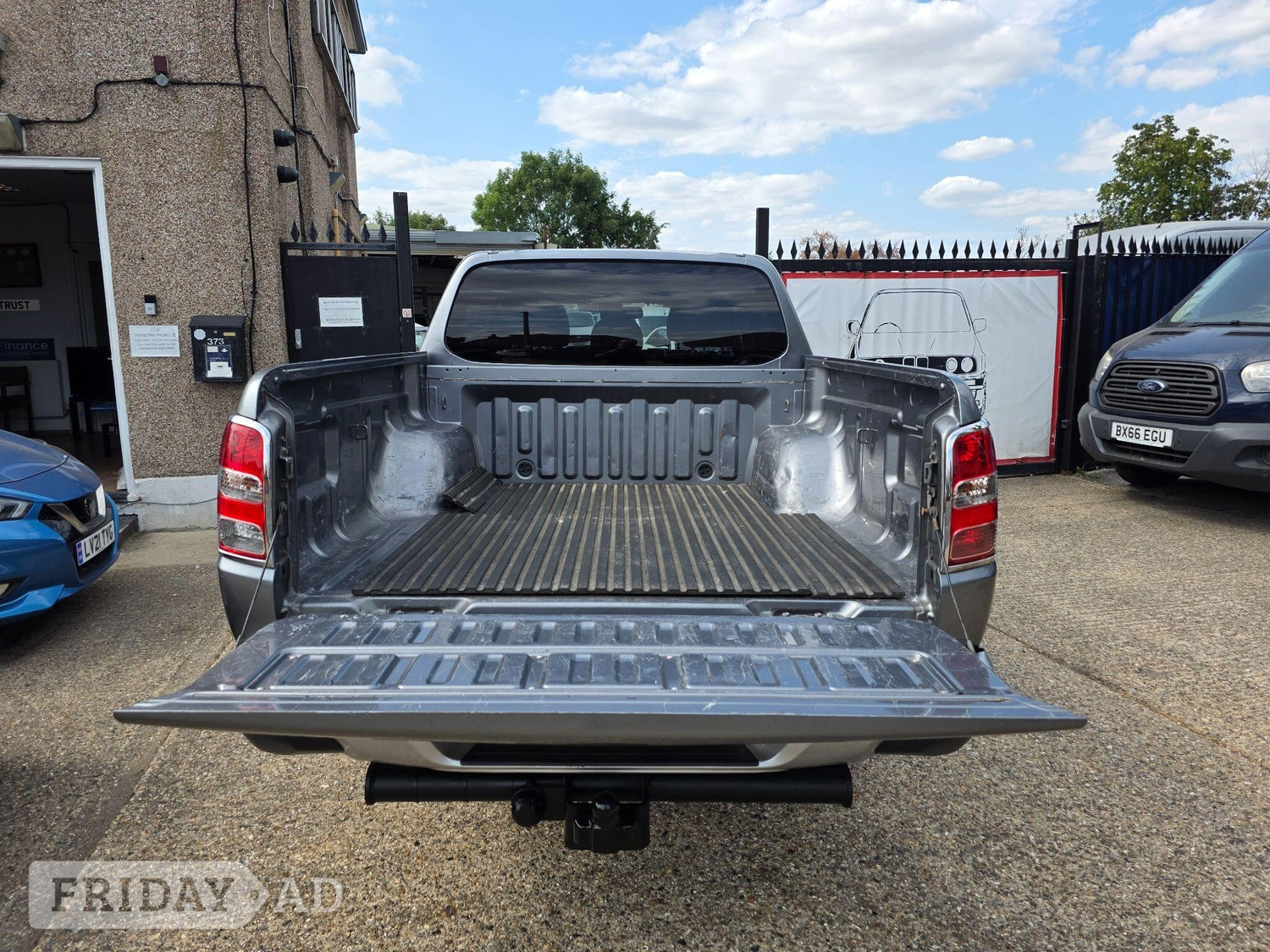 Mitsubishi L200 2019 - Vans & Commercial Vehicles