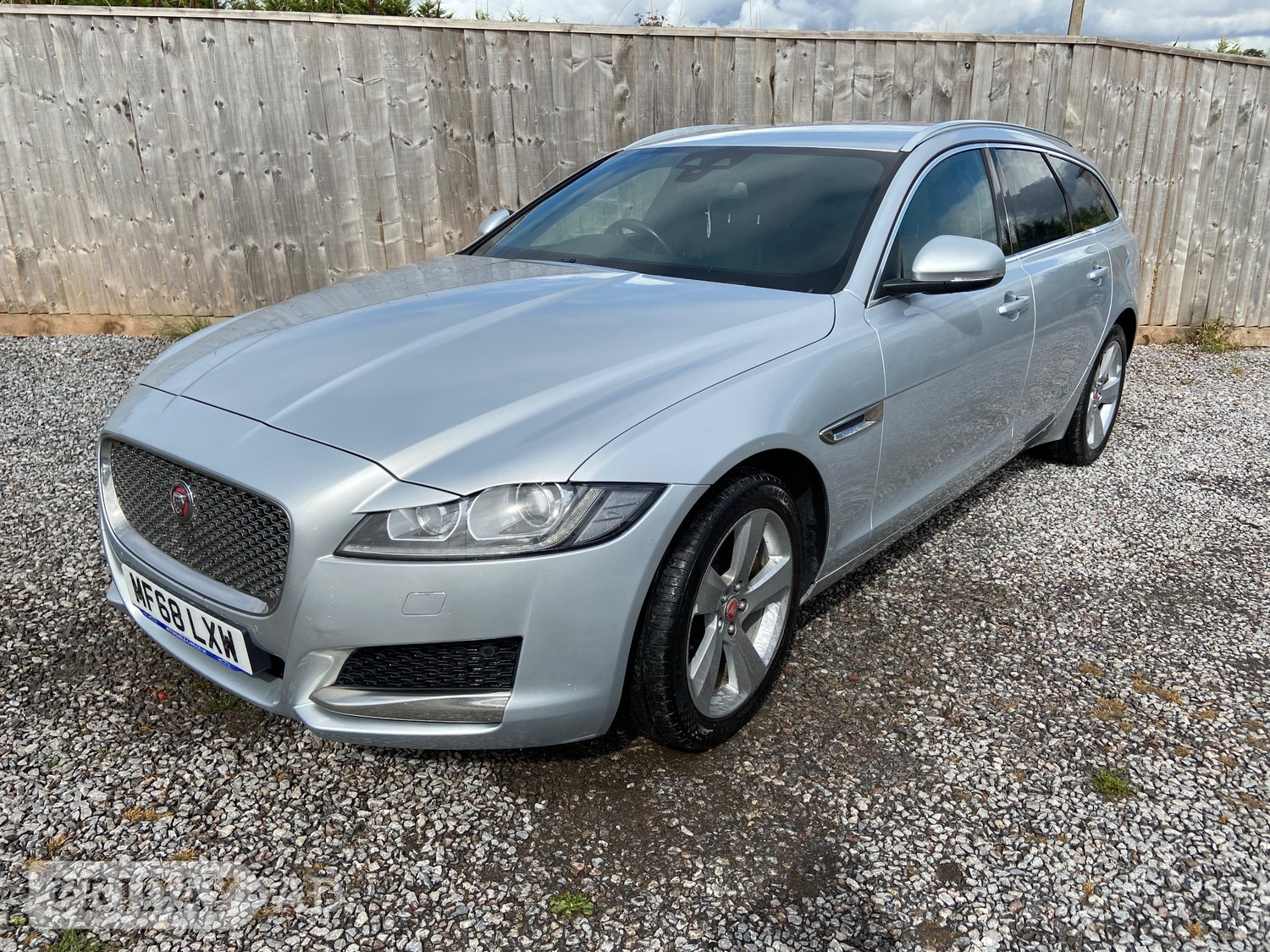Jaguar XF 2018 - Cars in Exeter