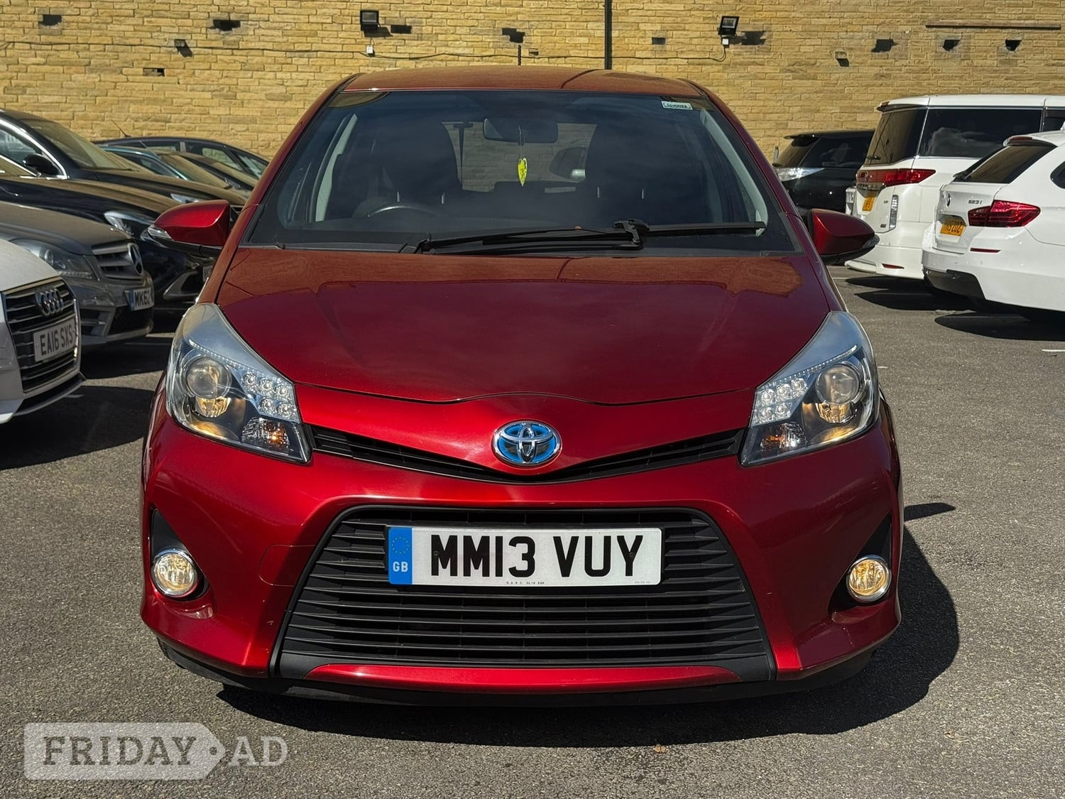 Toyota Yaris 2013 - Cars in Bradford