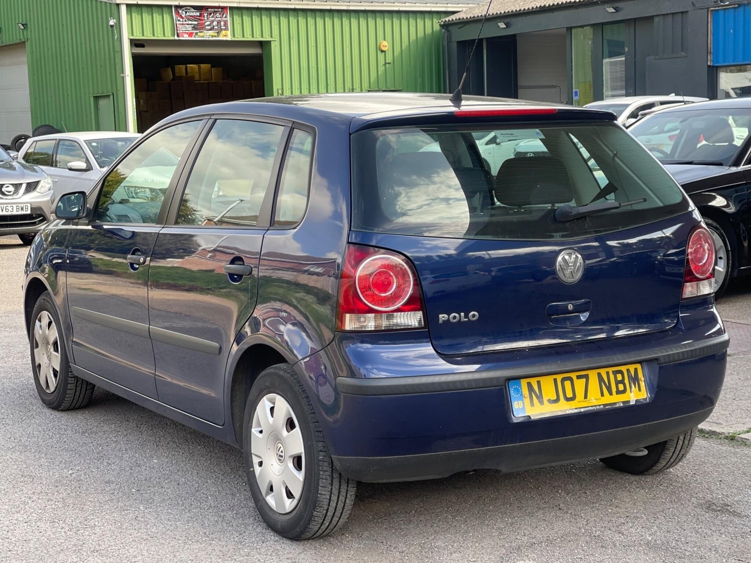 Volkswagen Polo 2007 - Cars in Winchester