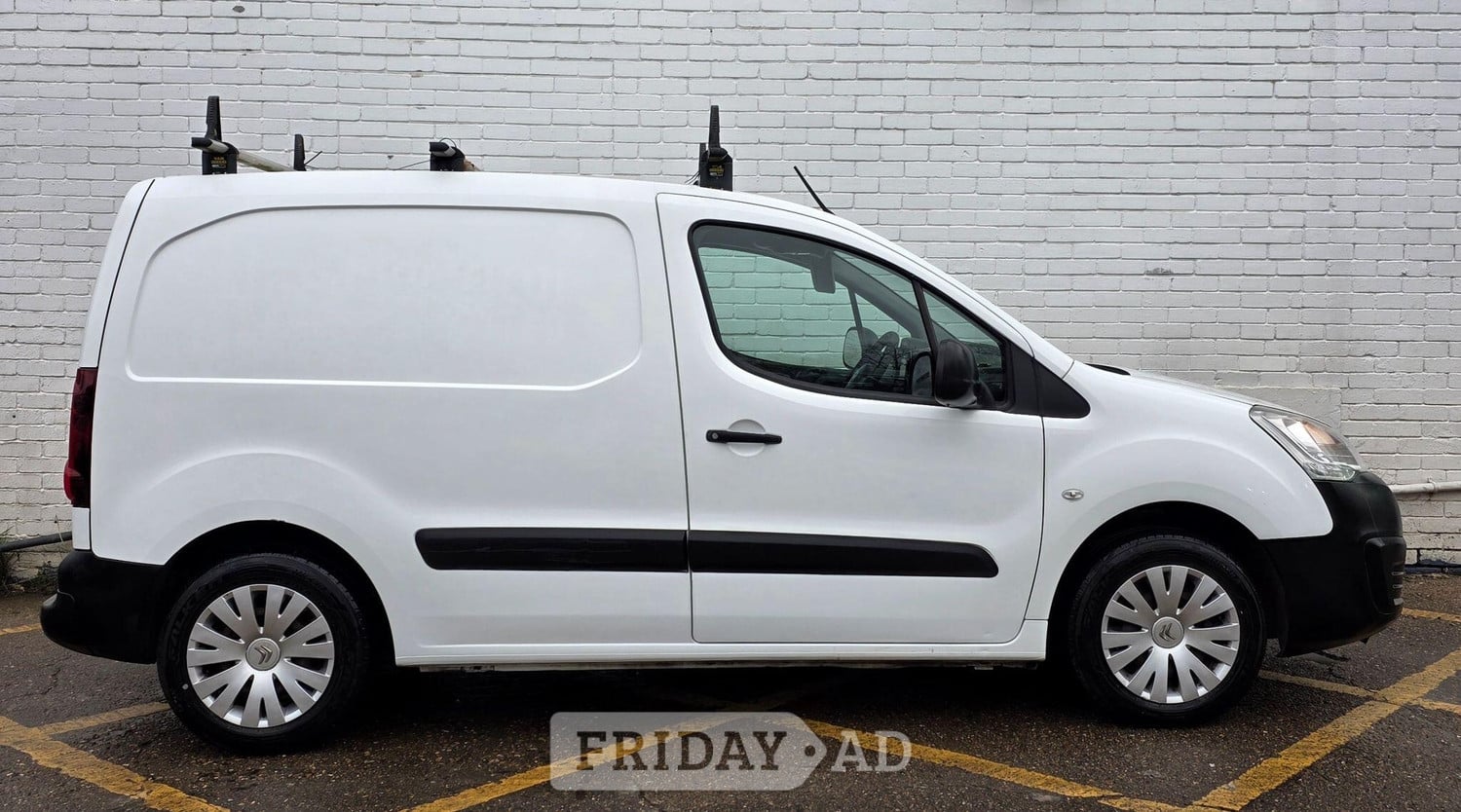 Citroen Berlingo 2017 - Vans & Commercial Vehicles in Ashford