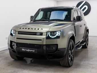 Land Rover Defender 110 2023