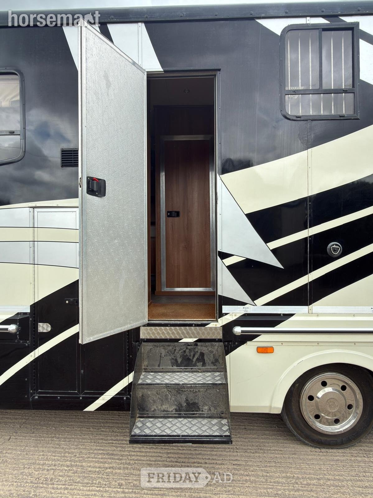 Other  Daf Trucks Horsebox - Trailers & Horseboxes in Wantage