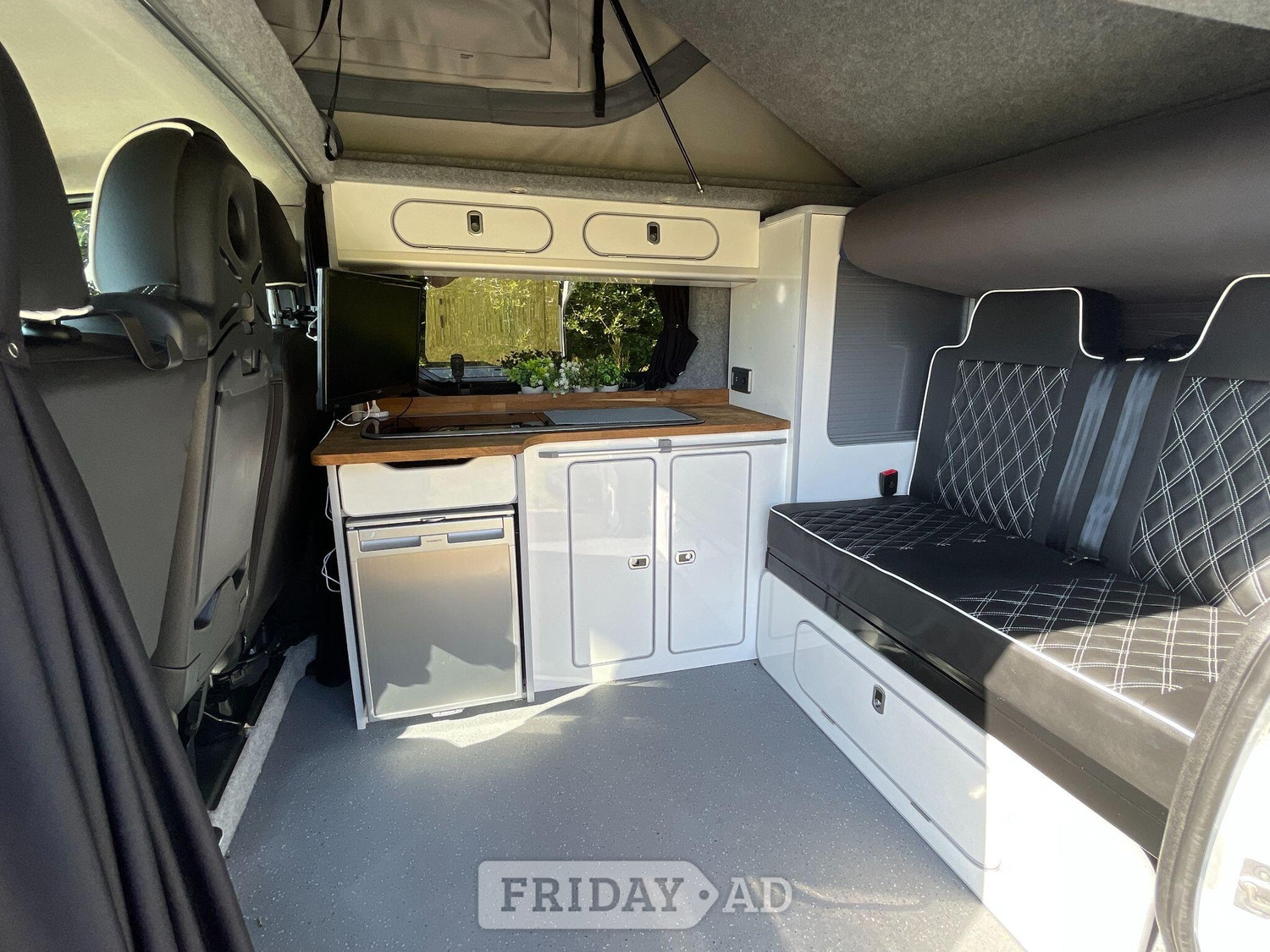 Nissan NV300 Acenta H & N Line Campervan 2017 for sale - Motorhomes & Caravans in TIVERTON