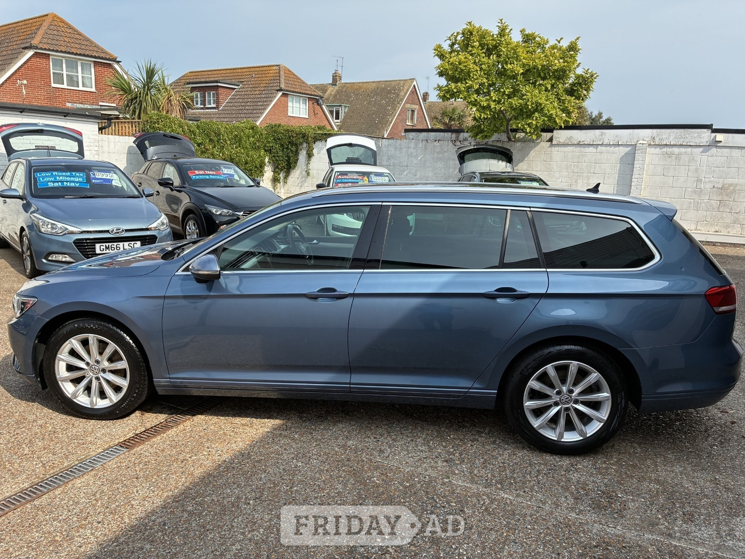 Volkswagen Passat 2017 - Cars in Pevensey