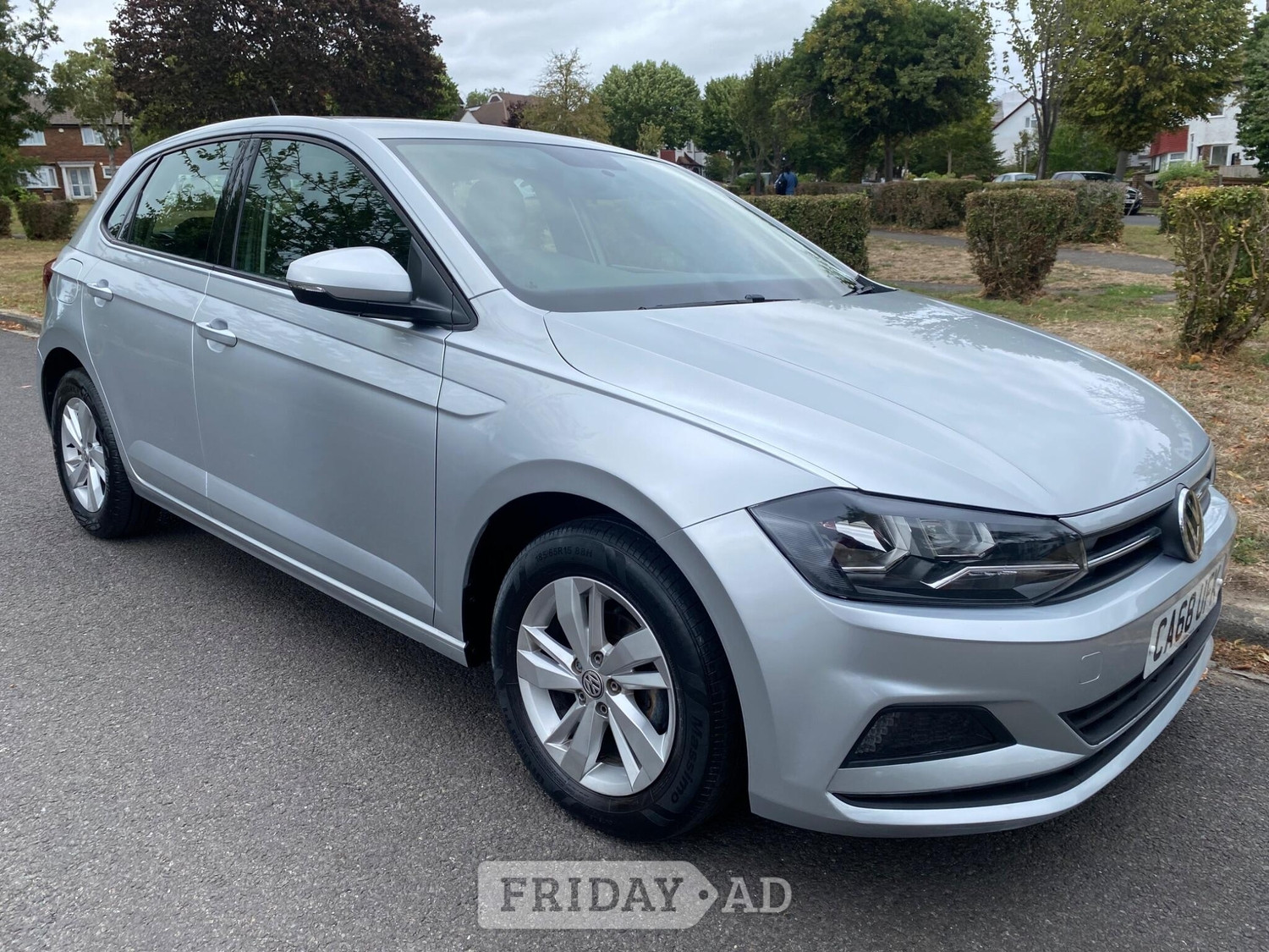 Volkswagen Polo 2018 - Cars