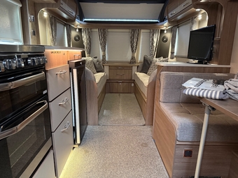 Coachman VIP 520 2022