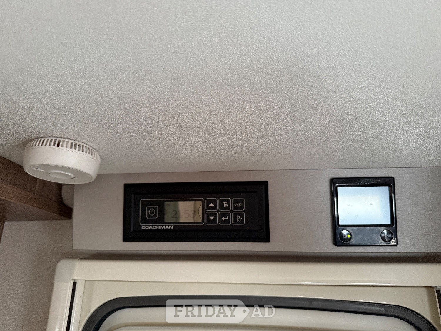 Coachman VIP 520 2022 - Motorhomes & Caravans in Stonehouse