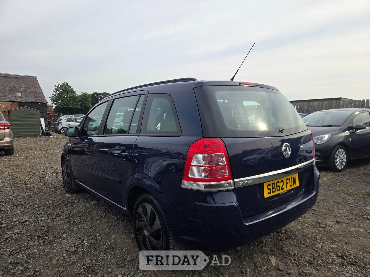 Vauxhall Zafira 2013 - Cars in Dalkeith