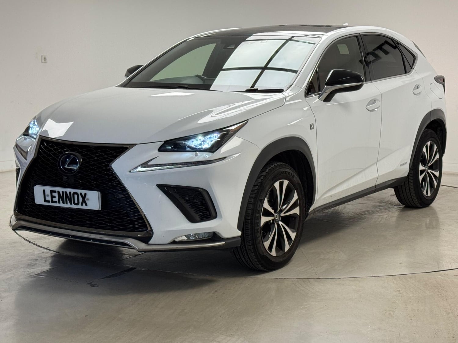 [ berth ]Lexus NX