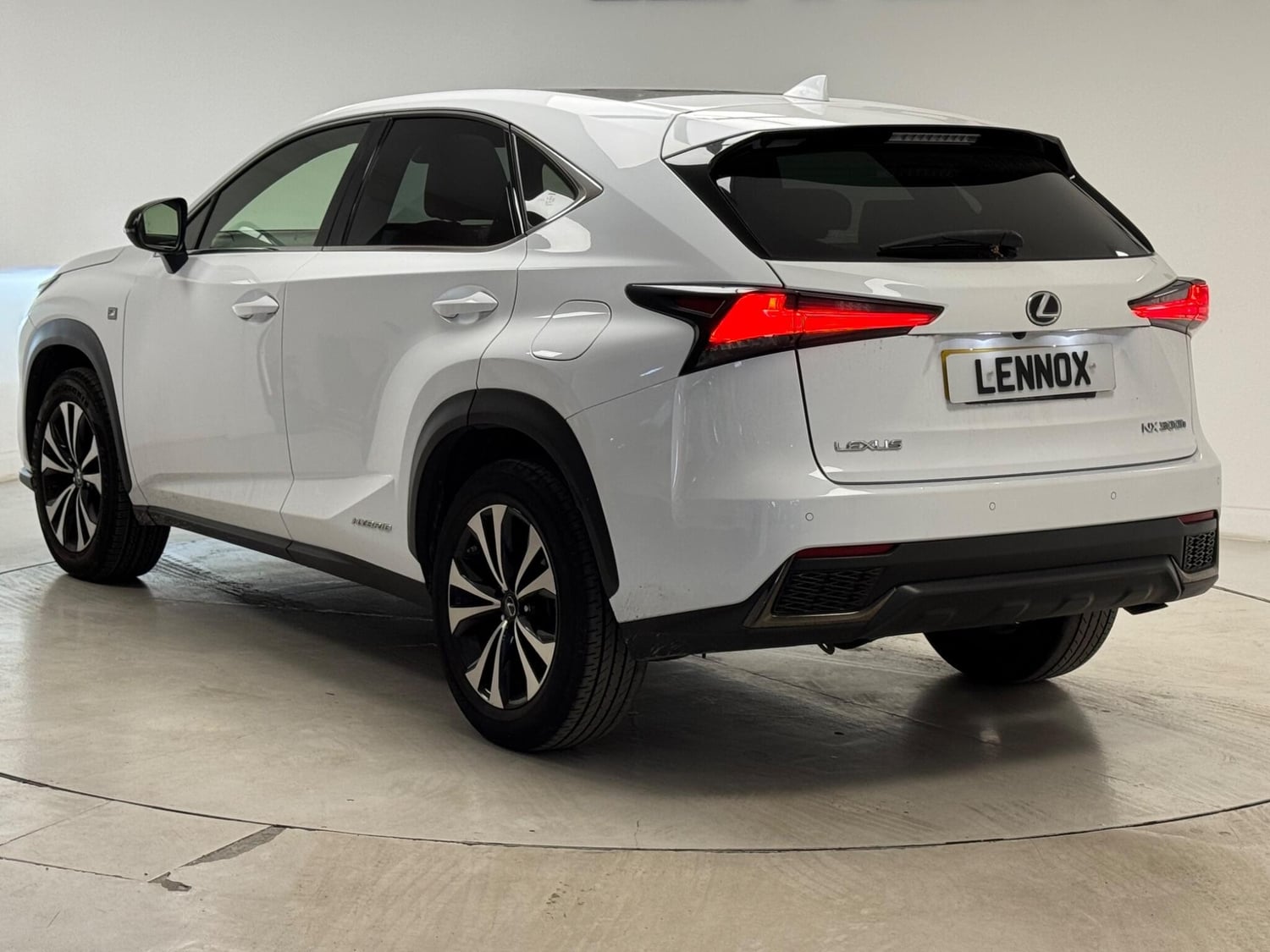 Lexus NX 2021 - Cars in Brent