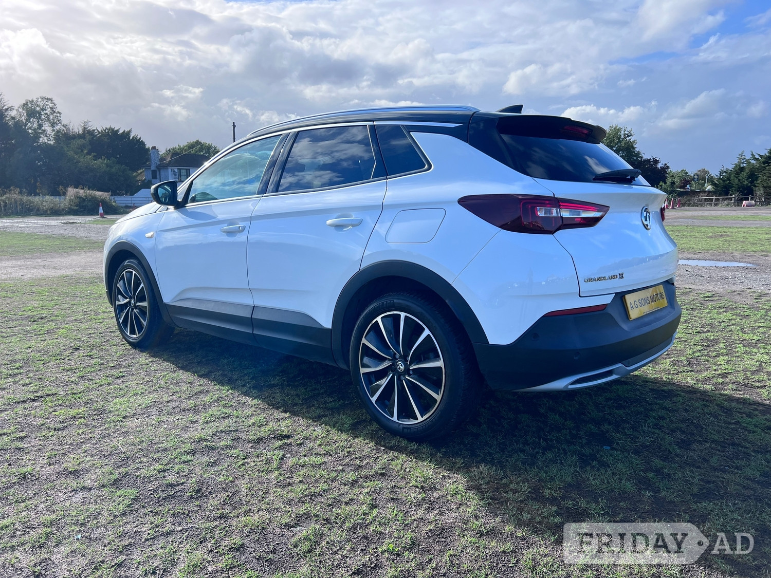 [ berth ]Vauxhall Grandland X