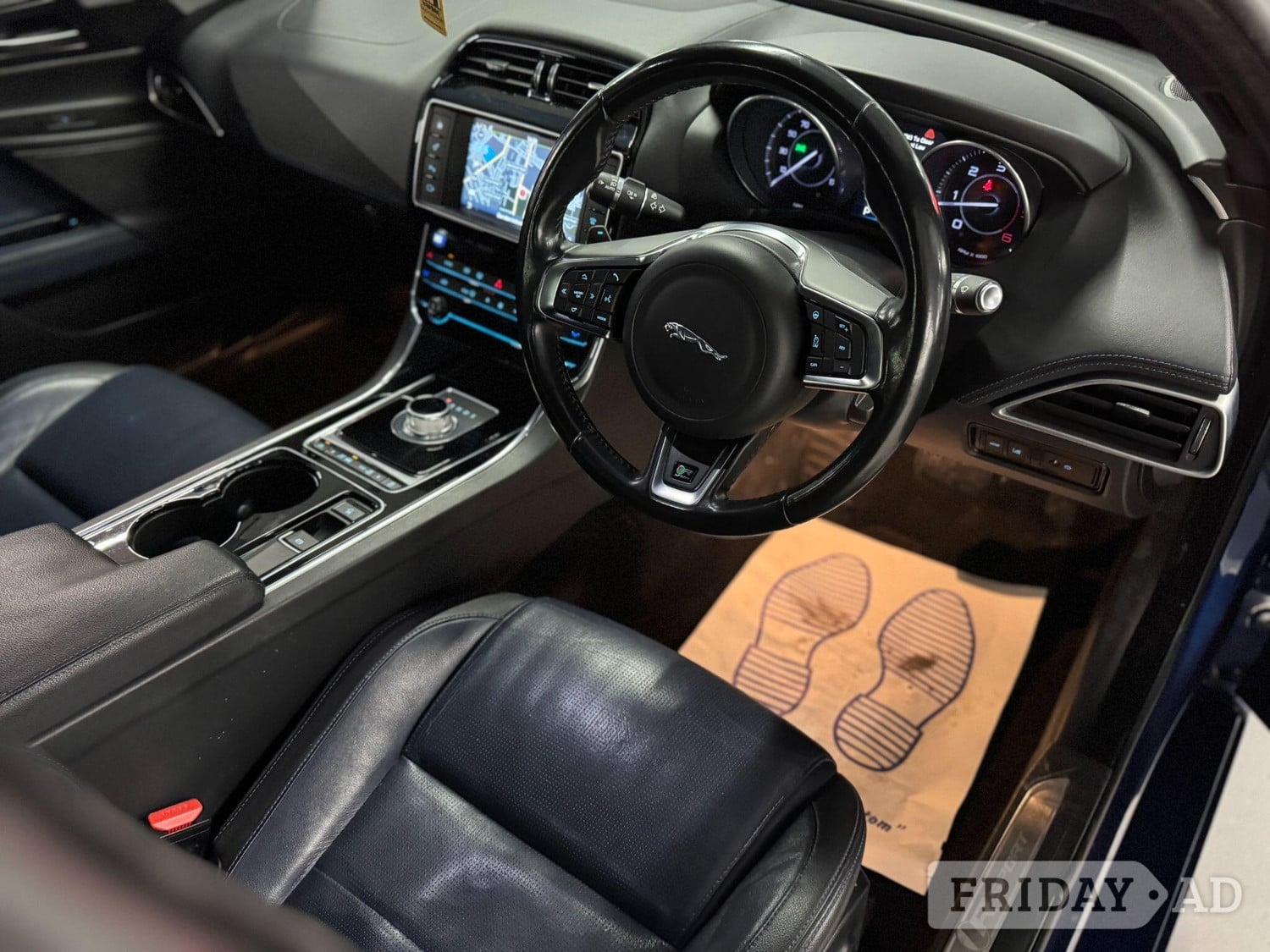 [ berth ]Jaguar XE