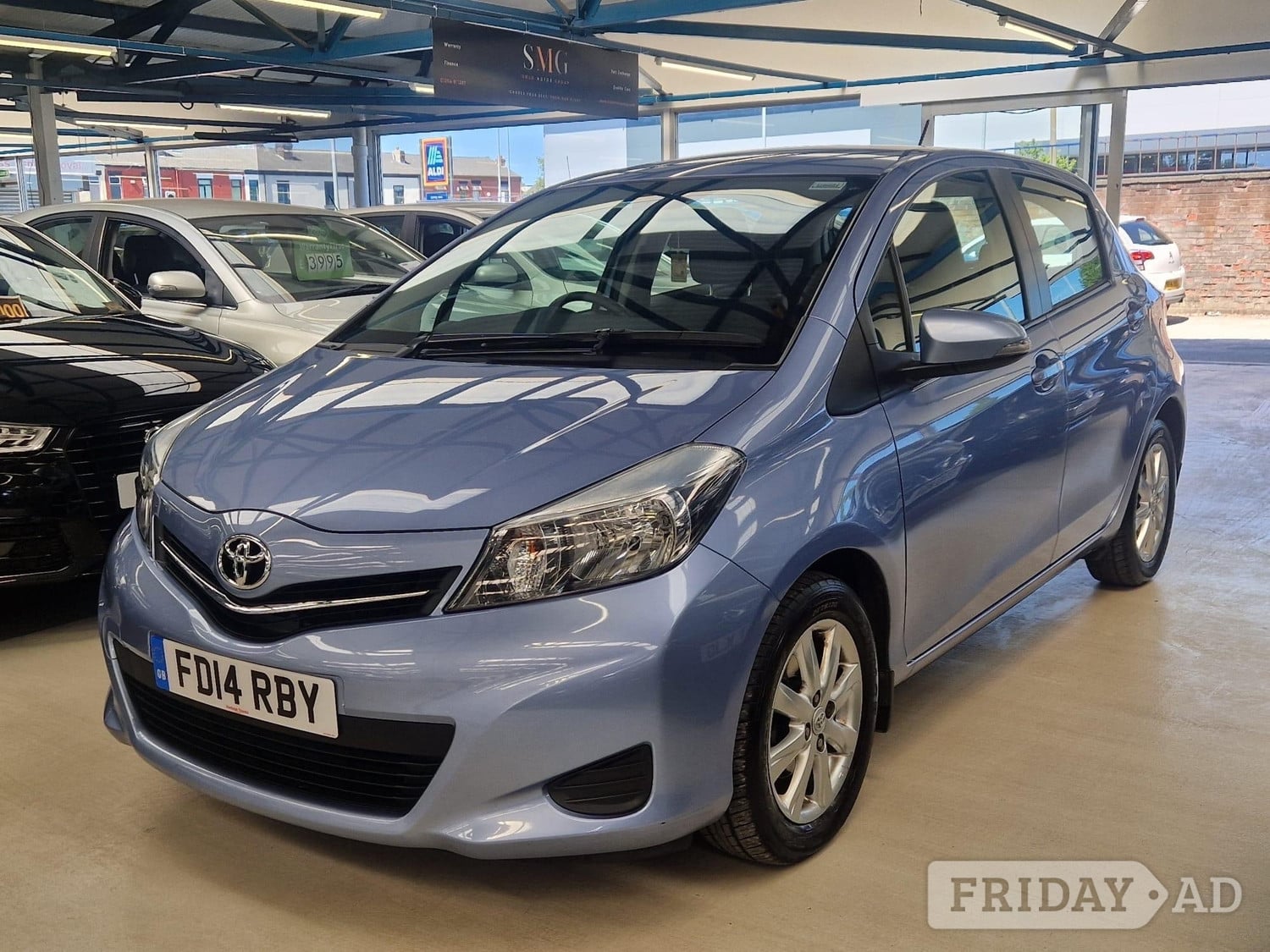 Toyota Yaris 2014 - Cars in Bolton