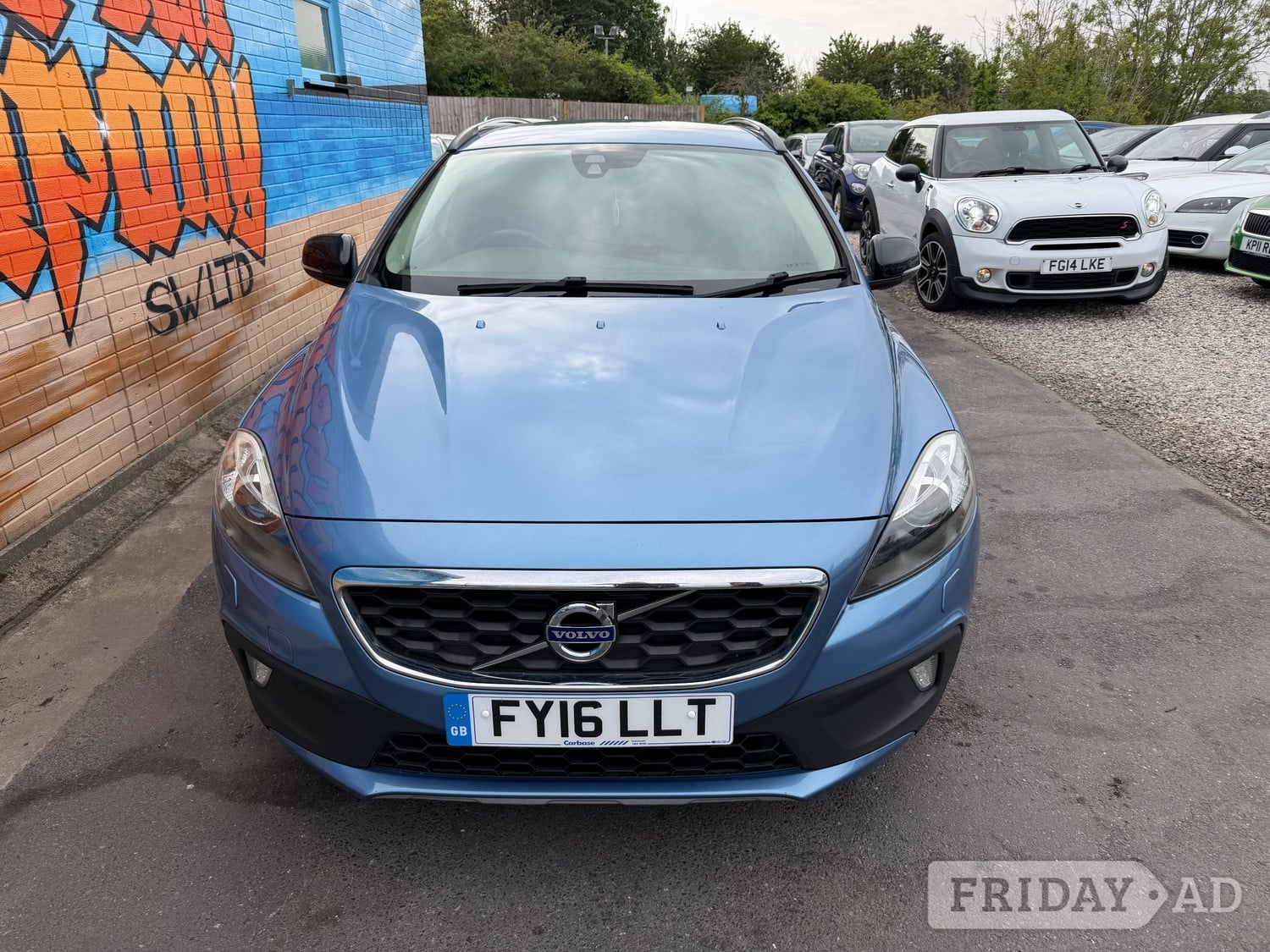 Volvo V40 Cross Country 2016 - Cars
