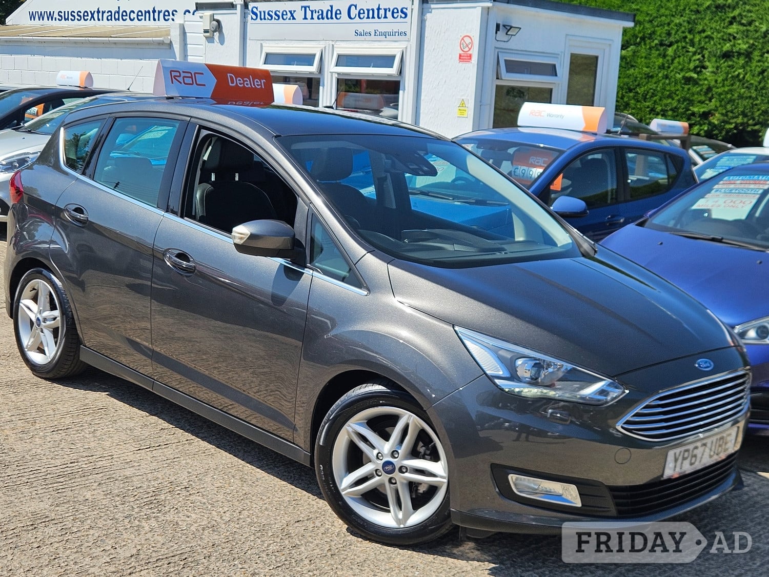 [ berth ]Ford C-MAX