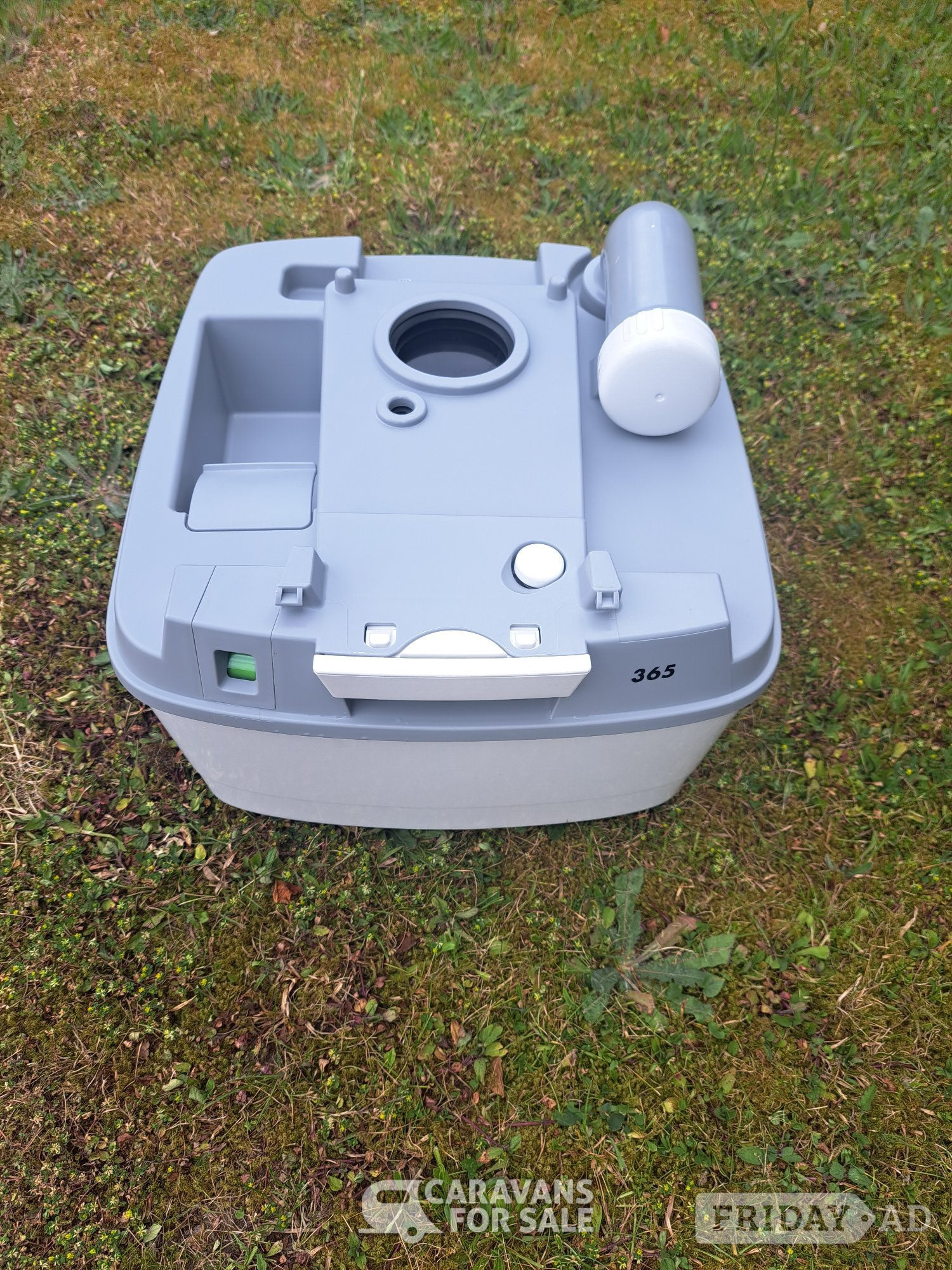 Tilehurst Thetford Porta Potti 365 chemical toilet with piston flush