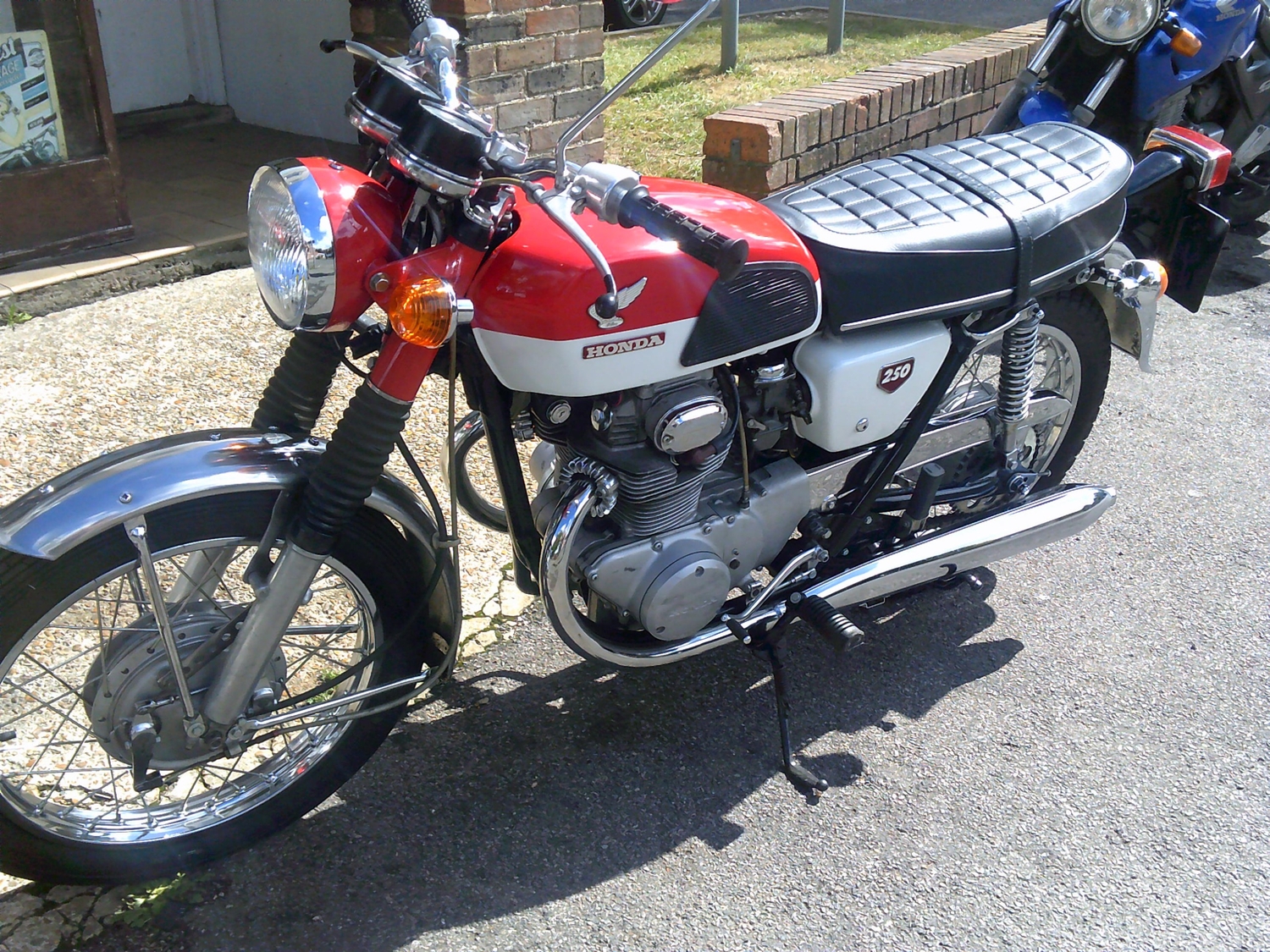 [ berth ]Honda CB