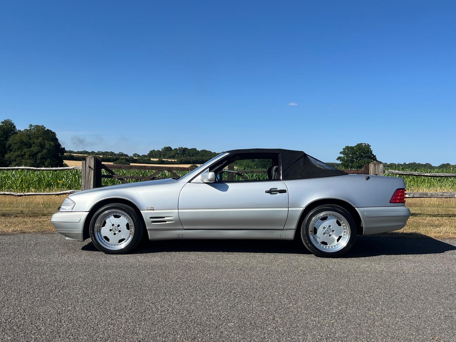 [ berth ]Mercedes-Benz SL