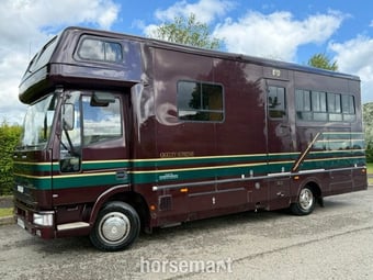 Oakley Supreme  Iveco Eurocargo 75E18 Horsebox