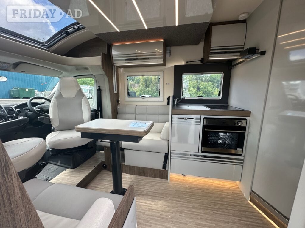 Roller Team 750 T-Line 2026 for sale - Motorhomes & Caravans in Llanelli