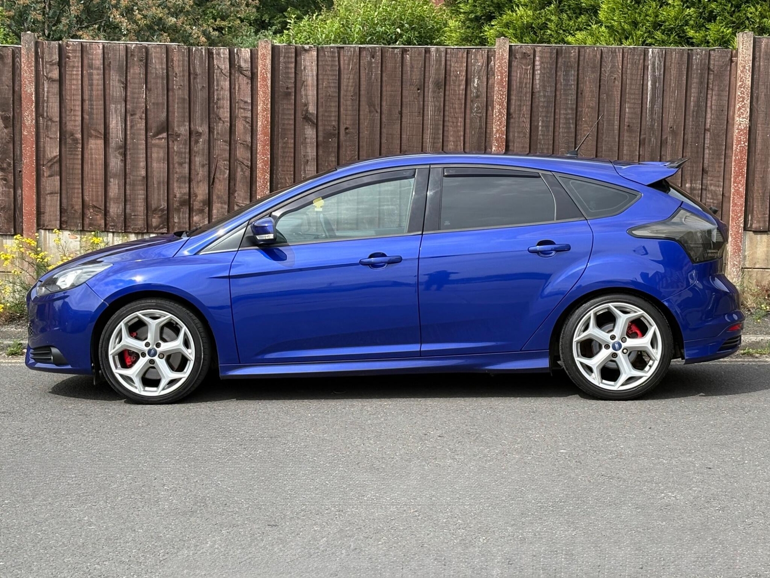 Ford Focus 2012 - Cars