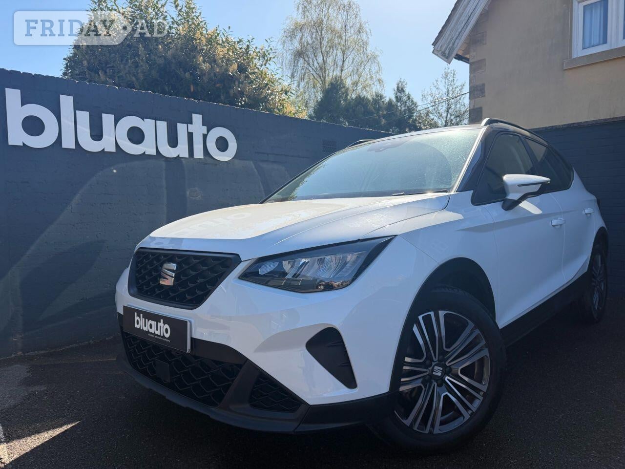 [ berth ]SEAT Arona