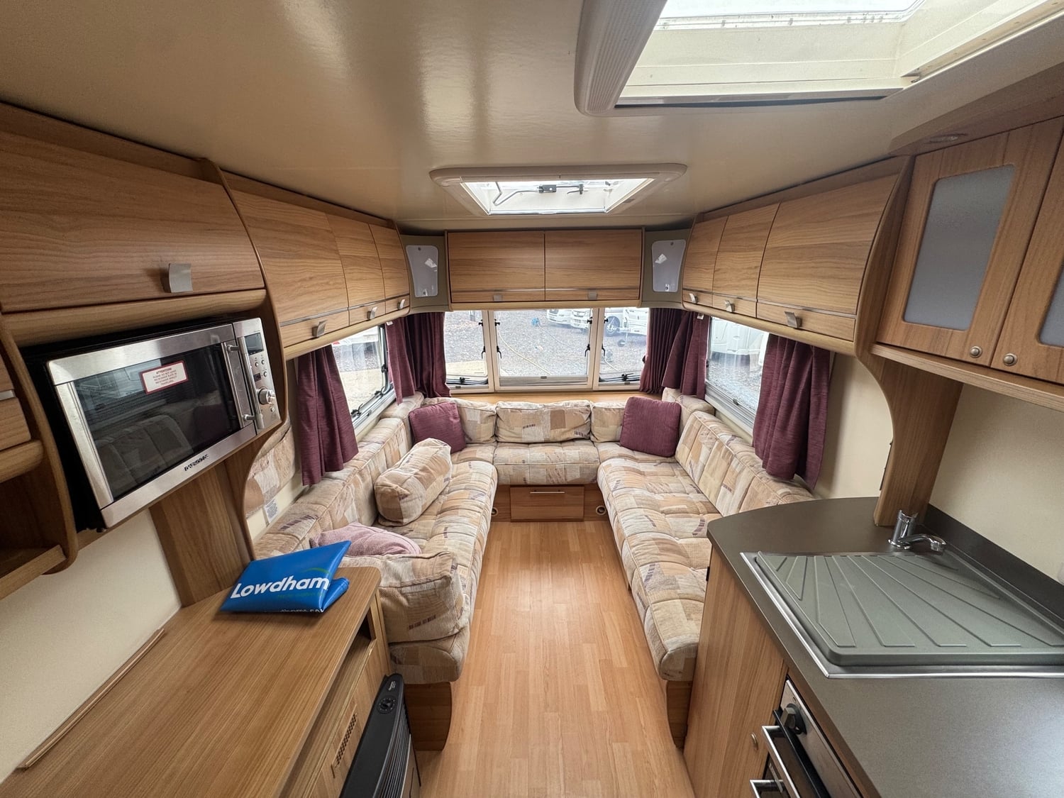 Bailey Pegasus 2011 - Motorhomes & Caravans