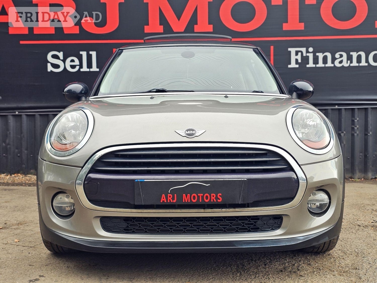 Mini Hatch 2017 - Cars