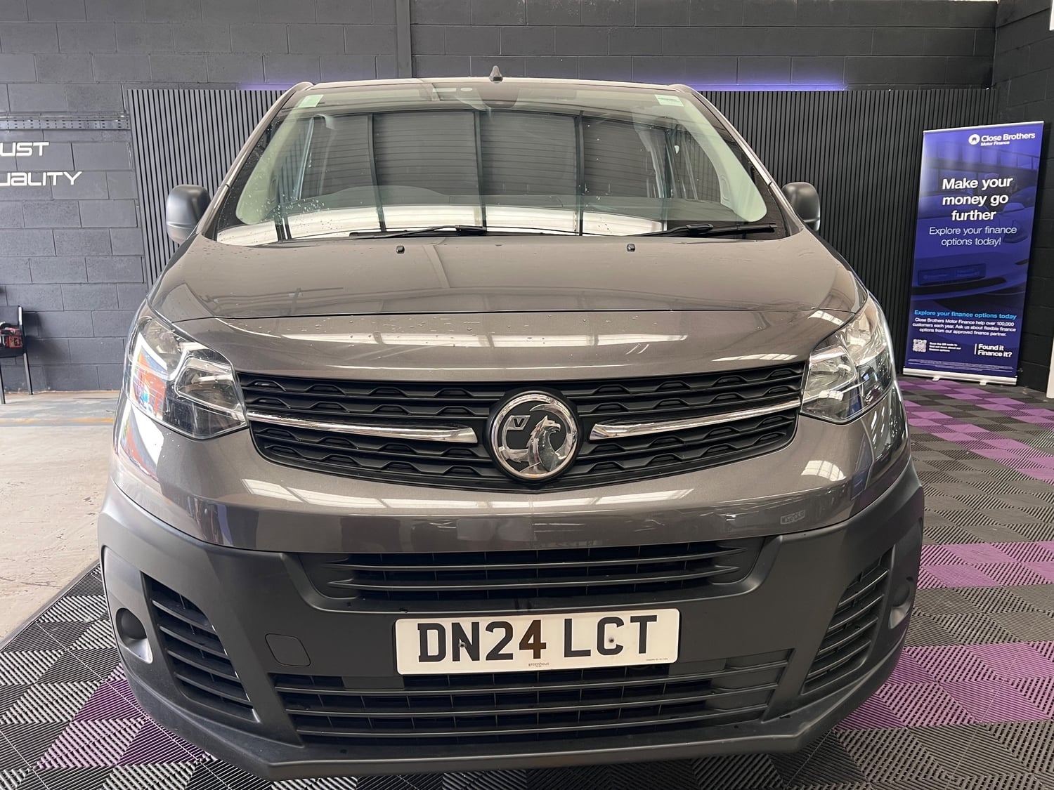 Vauxhall Vivaro 2024 - Vans & Commercial Vehicles