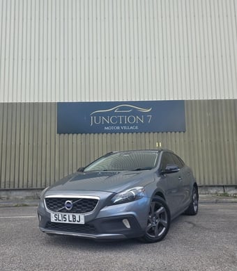 Volvo V40 Cross Country 2015
