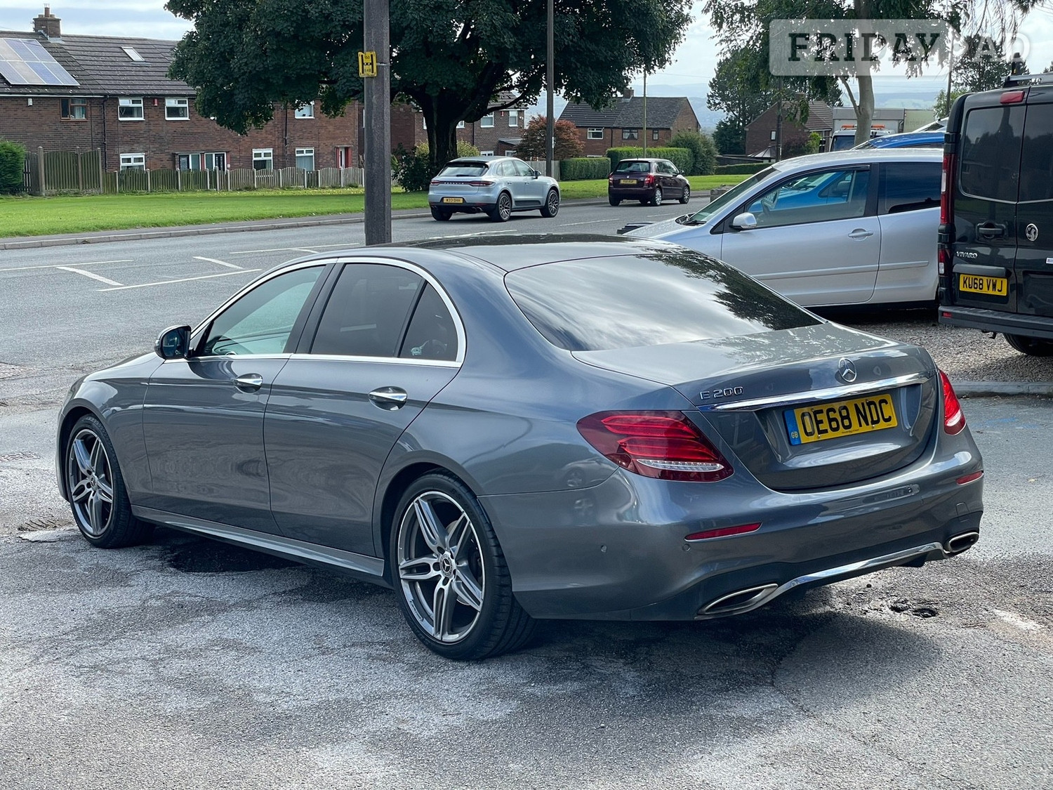 [ berth ]Mercedes-Benz E Class