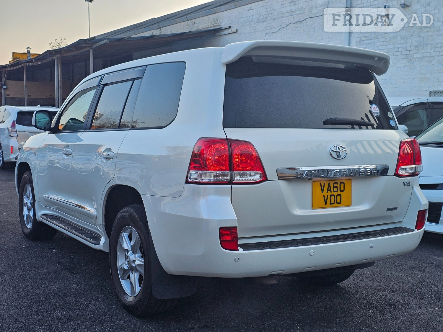 Toyota Land Cruiser 2010 - Cars