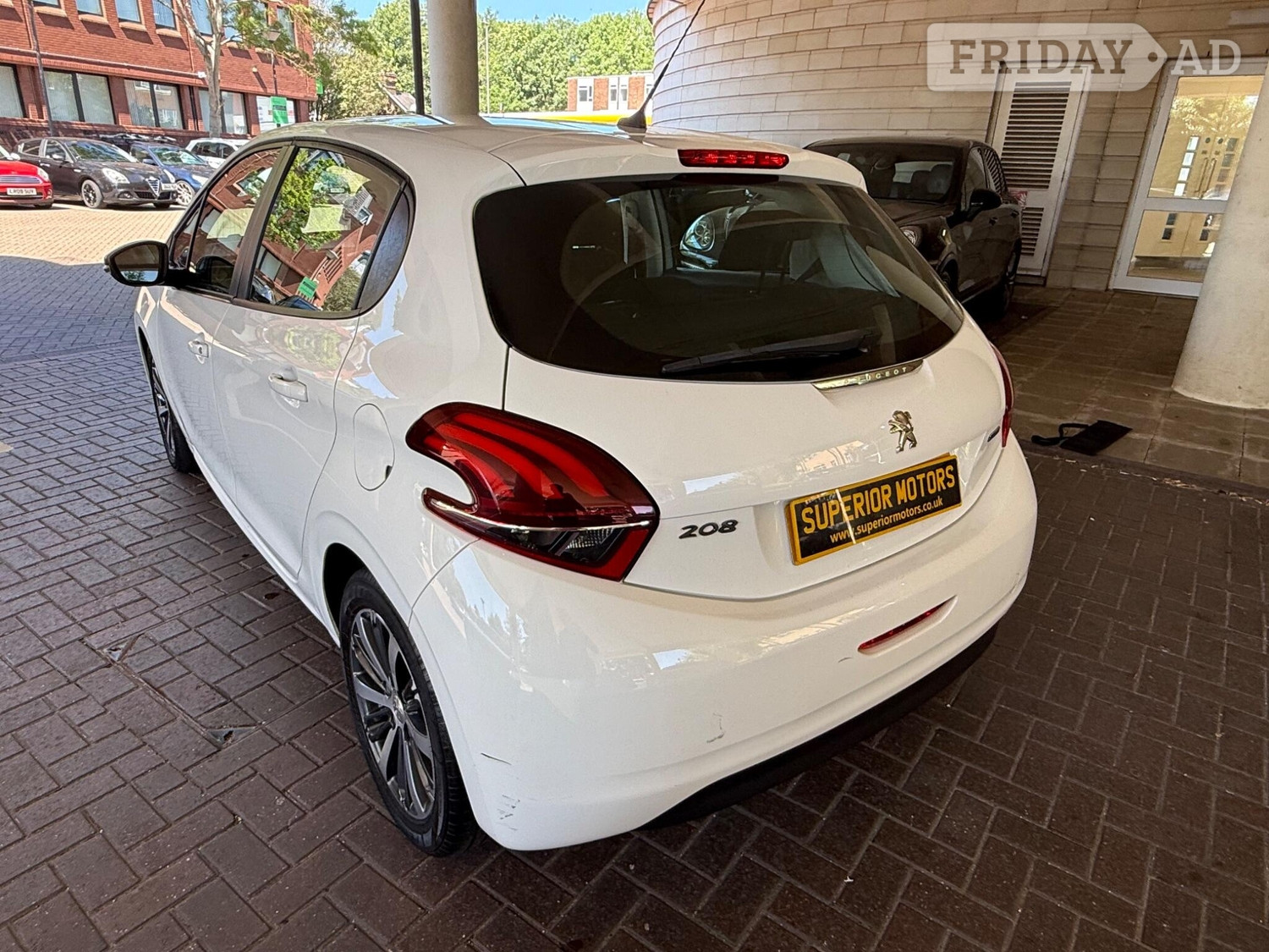 Peugeot 208 2016 - Cars in Staines