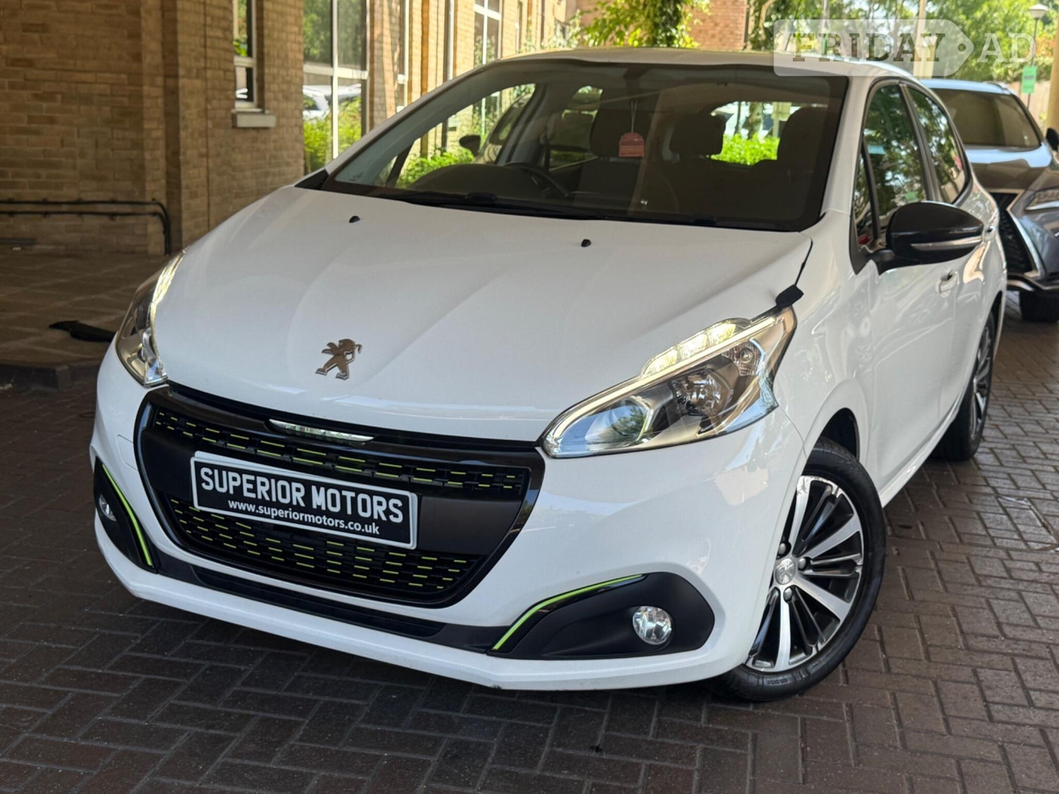[ berth ]Peugeot 208