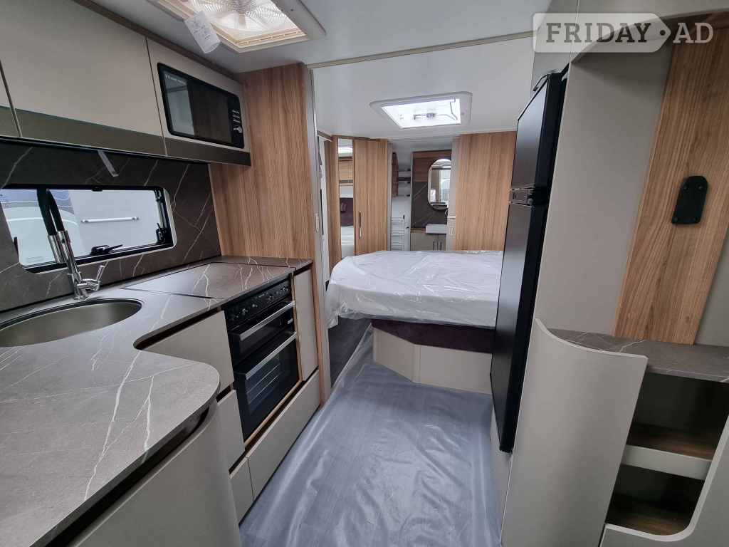 Bailey Alicanto Grande Deluxe Evora Highbridge